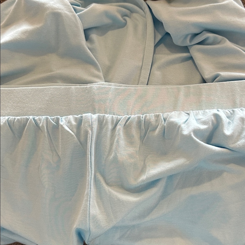 New Kyte BABY Light Blue Women’s 2-Piece Jogger Pajama Set size M - Picture 8 of 8